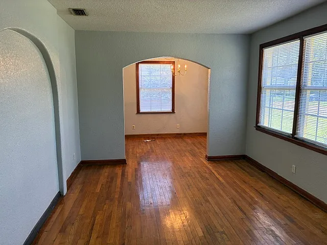8034 Wakefield Ave — Photo 18