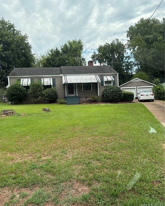 1st image of 2609 5th Ave E