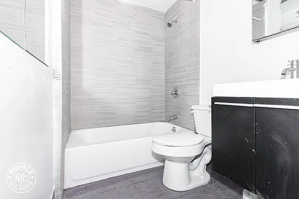 Rented by MySpaceNYC | media 29