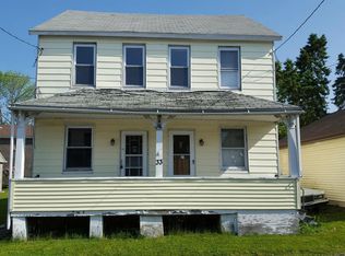 33 E Pine St, Sheppton, PA 18248
