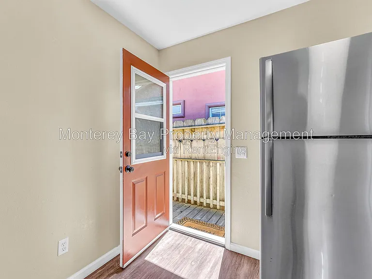 229 Hillcrest Ave #1-1-1 — Photo 16