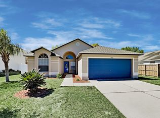 3402 Pine Top Dr, Valrico, FL 33594