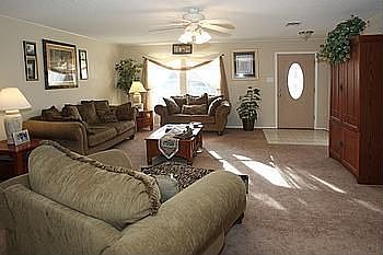 3rd image of 2621 Peach Dr