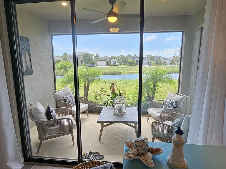 15285 Shady Palms Ln — Photo 30