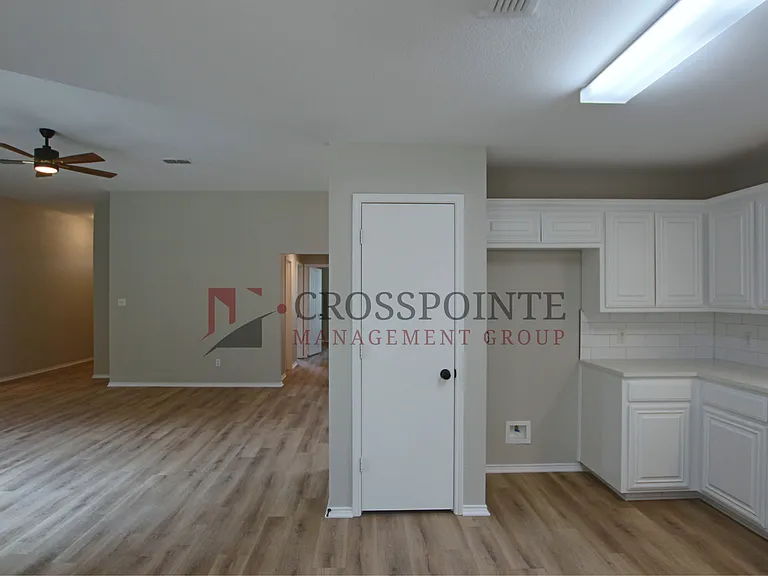 112 Ken Cir — Photo 7