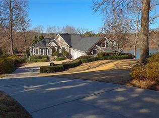 317 Lake Winds Ct, Seneca, SC 29672