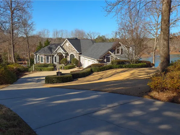 317 Lake Winds Ct, Seneca, SC 29672
