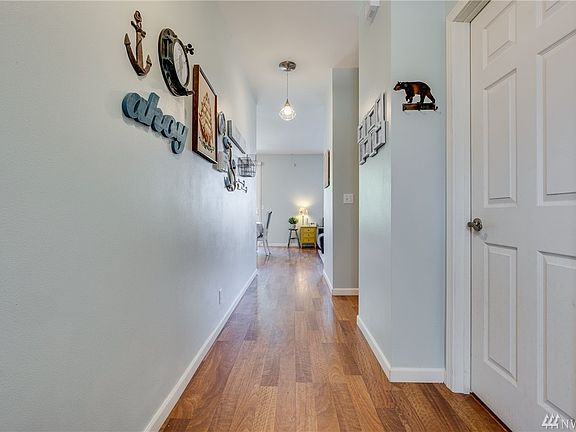 5th image of 7069 Signal Ln NE
