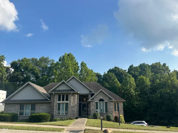 1036 Shadowlawn Ave, Greencastle, IN 46135