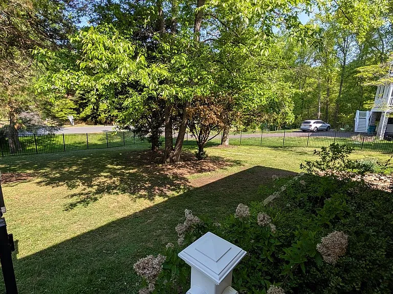 15715 Tierra Dr — Photo 36