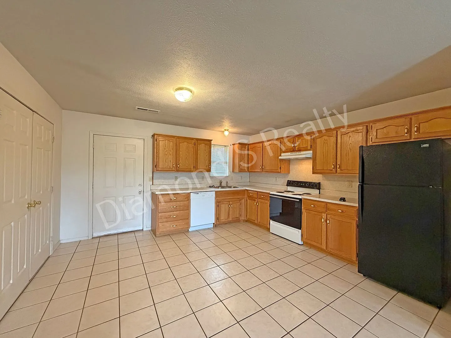 422 S Washington Ave, Walnut Grove — Photo 4
