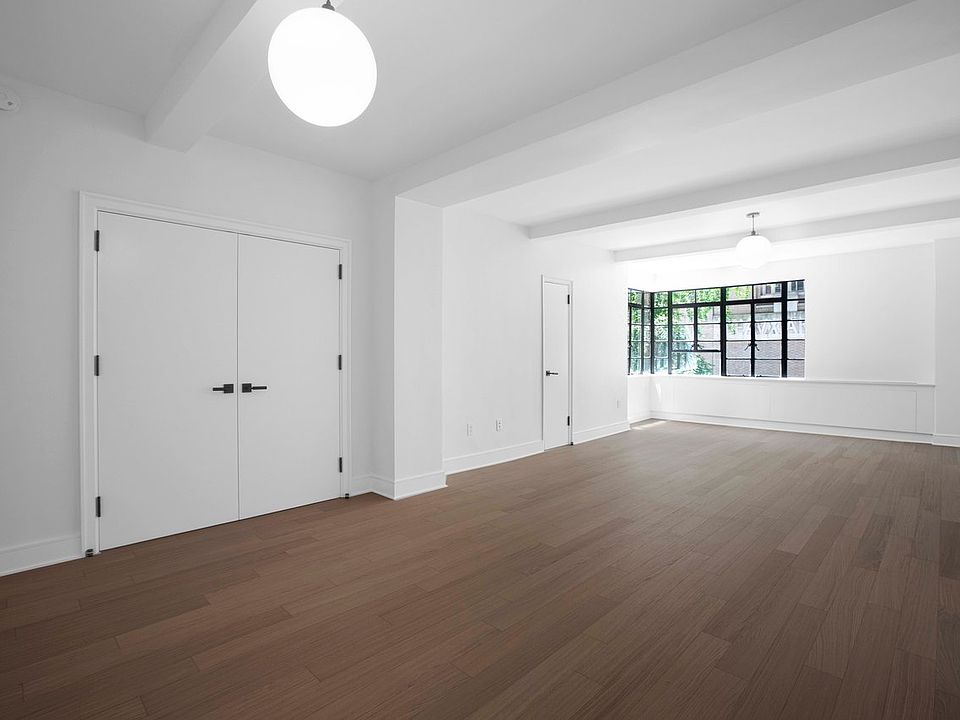 1st image of 307 E 44th St APT 302