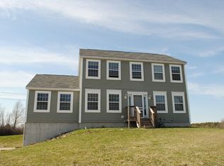 74 Rollins Rd, Rollinsford, NH 03869