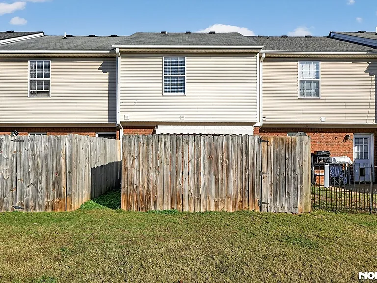 38 Princeton Glen Ct — Photo 31