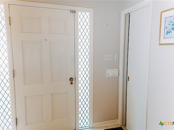 4th image of 1108 Pleasant St