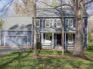 5506 Orchard Grove Ln, Midlothian, VA 23112