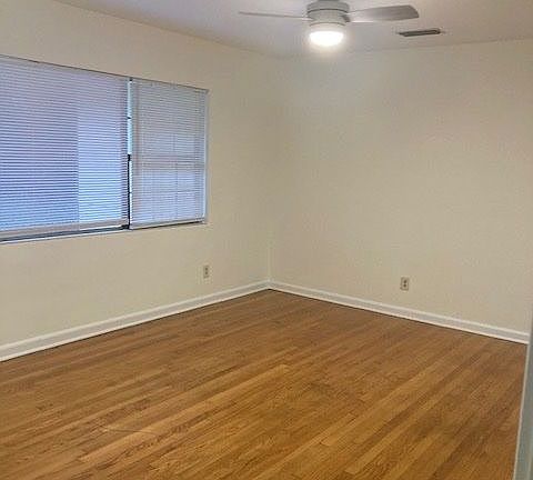 4th image of 2462 Marble Dr