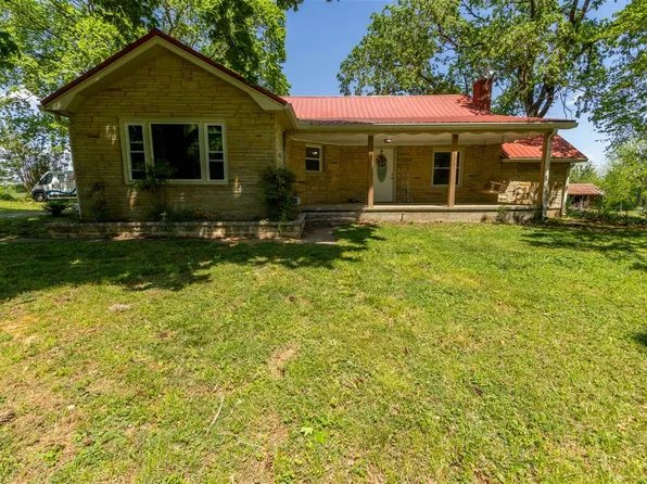 48 Pope Trammel Rd, Scottsville, KY 42164