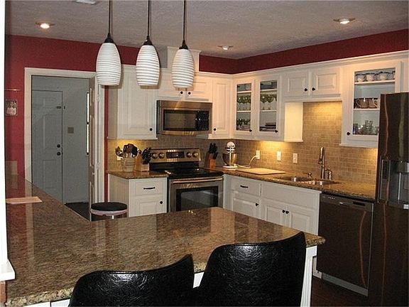 2nd image of 1016 N Nellius St