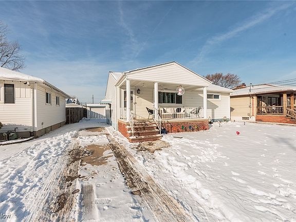 3rd image of 5814 Doris Dr