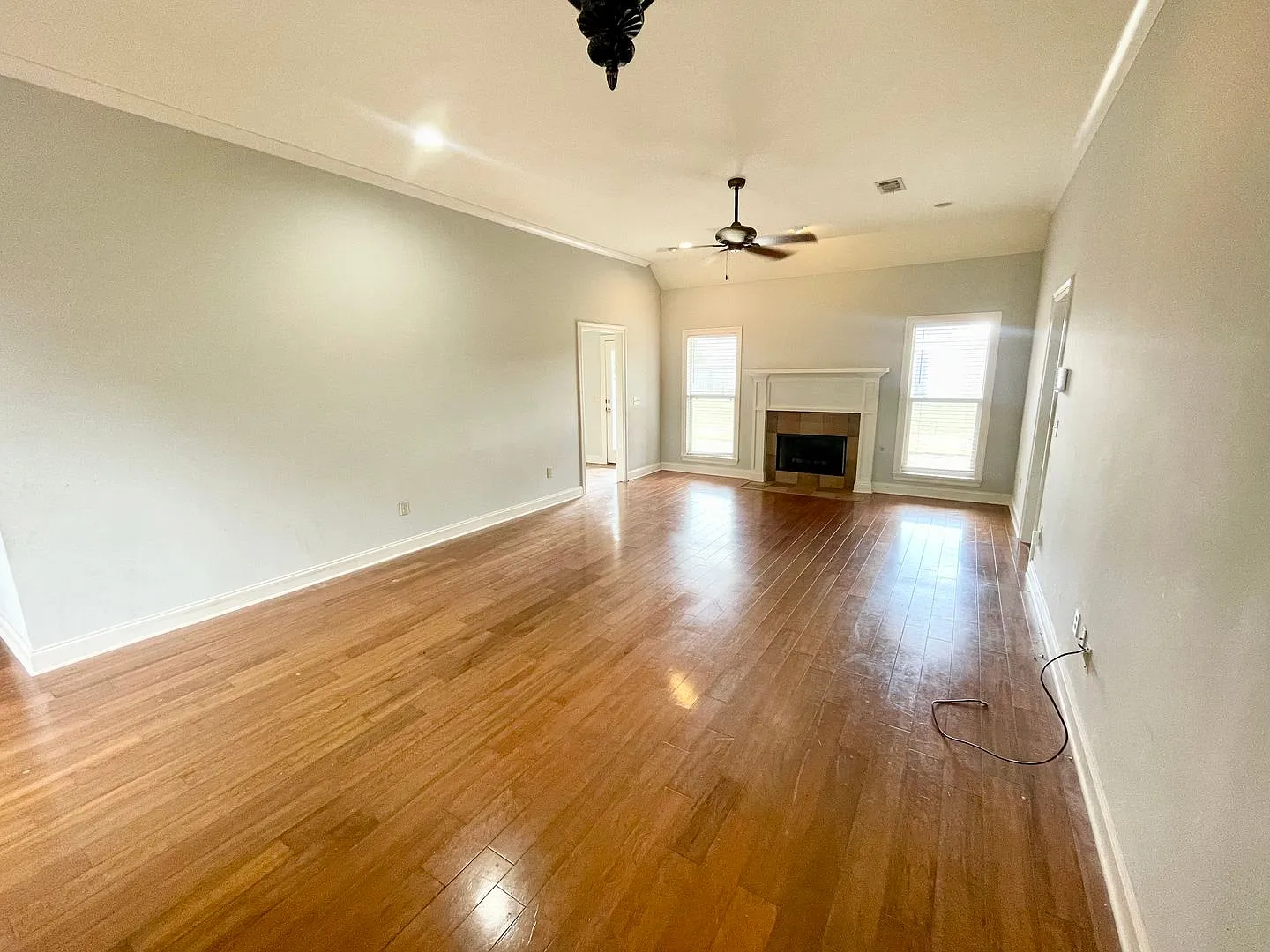 4 Bed 3.5 bath Home in Germantown School District for Rent!! — Photo 3