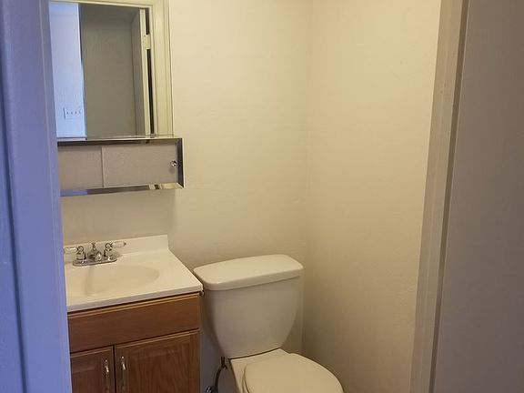 4th image of 217 Hanosh Ct SE APT A