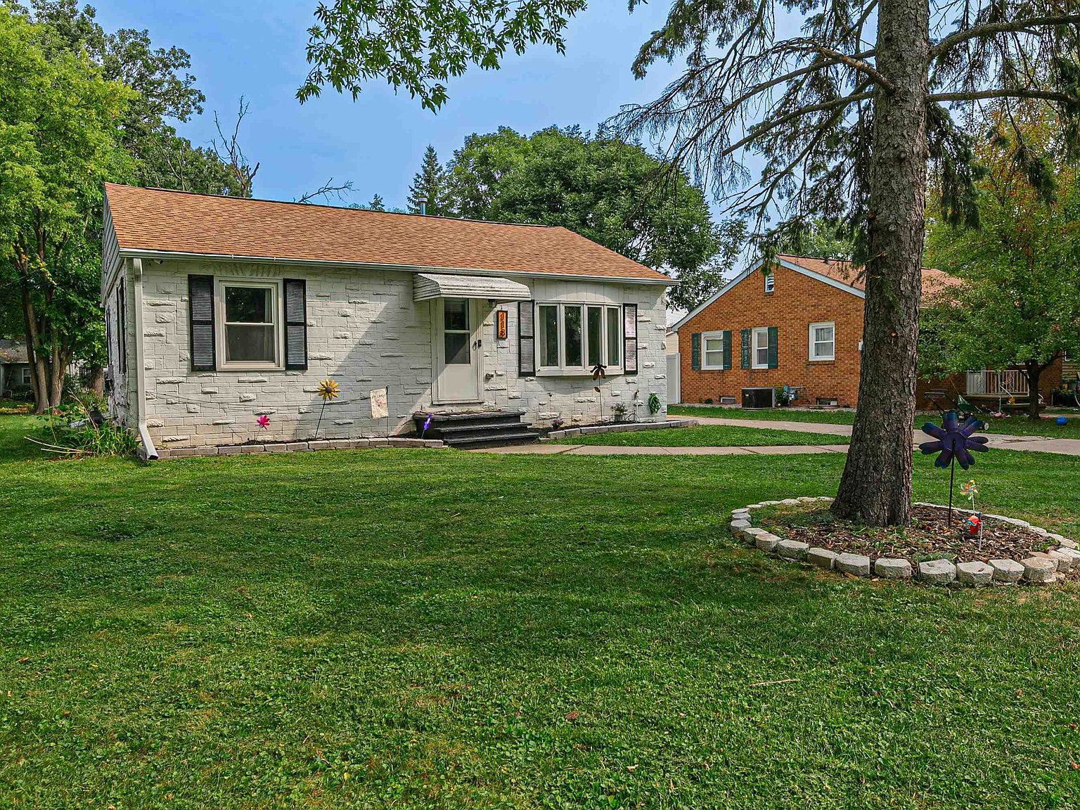 118 Plummer Ct, Neenah, WI 54956 Zillow