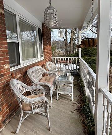 3rd image of 4 Miriam Ln