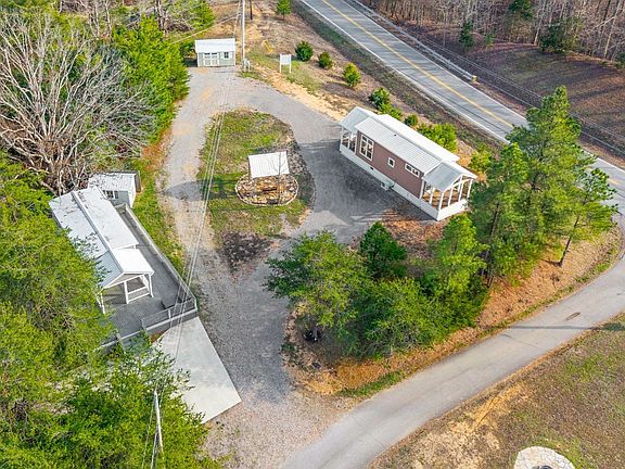 5th image of 102 Thomas Rd