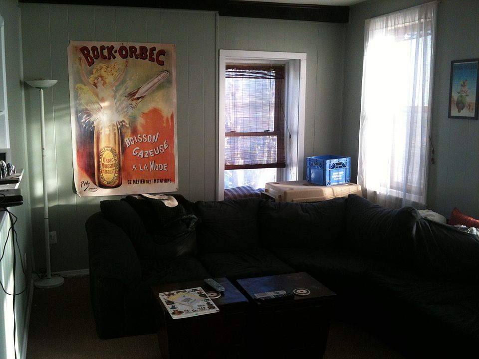 1st image of 17 E Bridge St APT 3