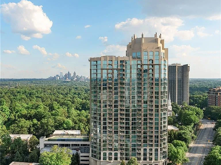 2795 Peachtree Rd NE #1701 — Photo 40