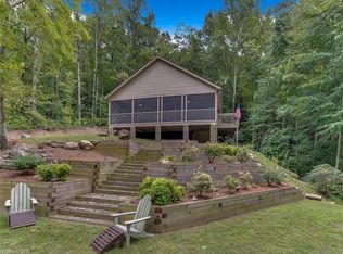 3324 Green River Cove Rd, Saluda, NC 28773