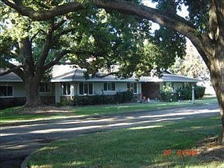 4th image of 19565 Bloss Ave