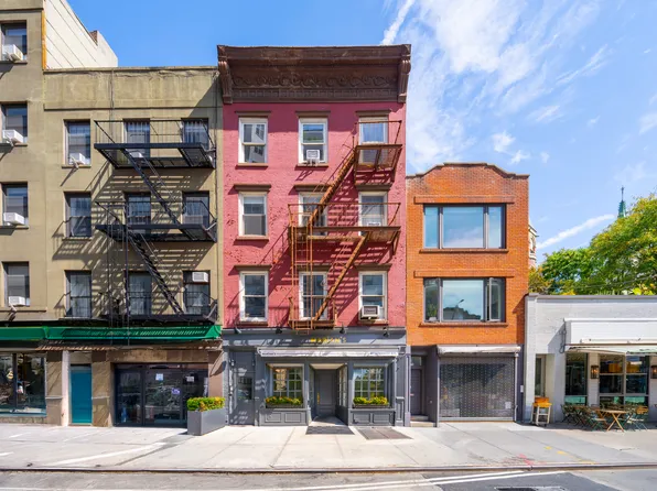 24 Greenwich Avenue