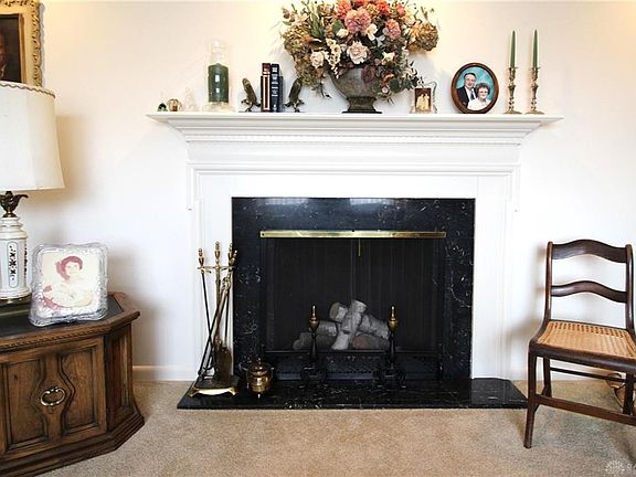 4th image of 232 Hickory Dr