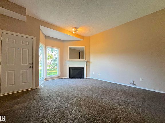 4th image of 5955 40th Ave NW