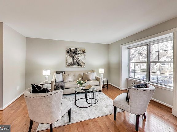 3rd image of 6128 Stonepath Cir