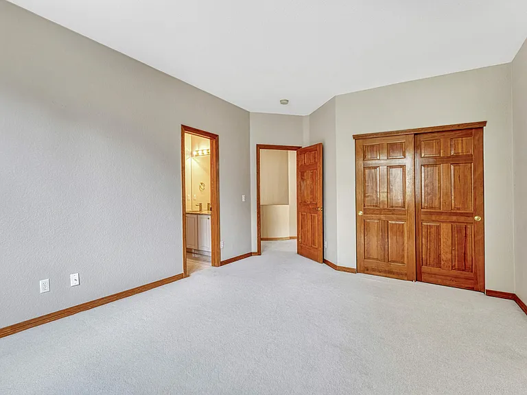 8406 Green Island Cir — Photo 27