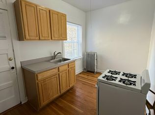 7735 N Sheridan Rd APT 2, Chicago, IL 60626