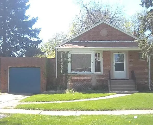18514 Ashland Ave photo 1
