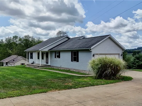 2879 Circleview Dr NW, Dover, OH 44622