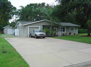 204 Palm Ave E, Nokomis, FL 34275