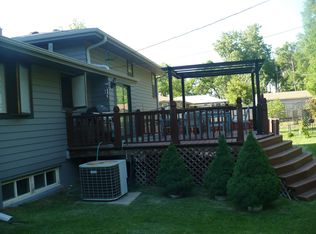 6165 S 44th St, Omaha, NE 68107