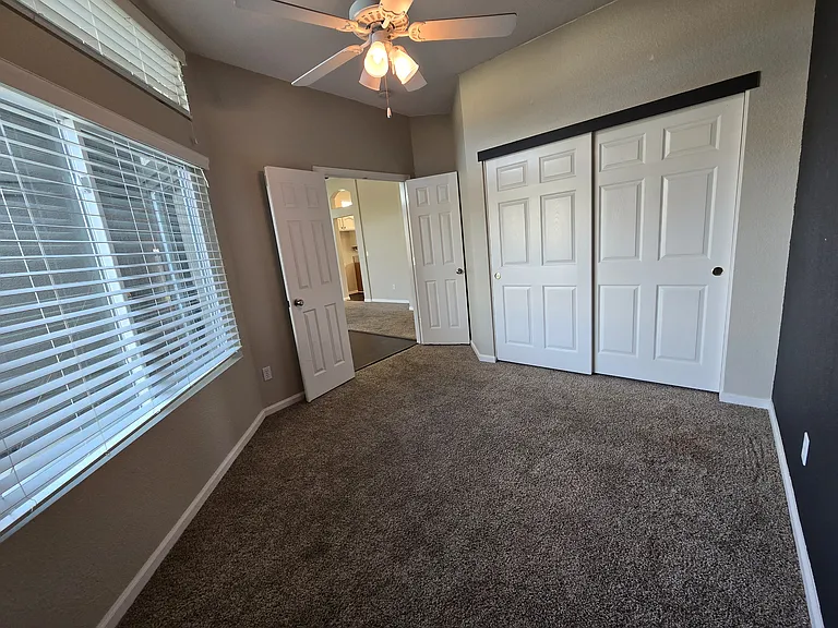 2428 Stefanie Dr — Photo 16