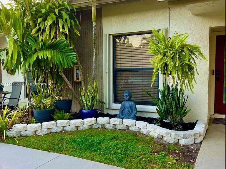 3064 S Oakland Forest Dr #1001 — Photo 2