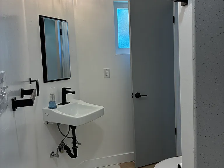 1702 Harian Way #1 — Photo 9