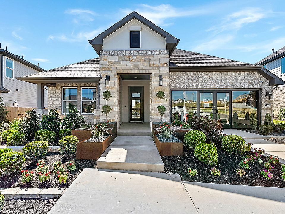 Clebourne, Exterior Style C