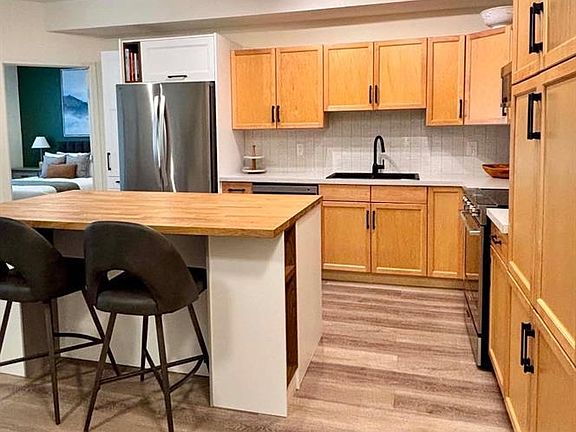 3rd image of 160 SE Moberly Rd #109