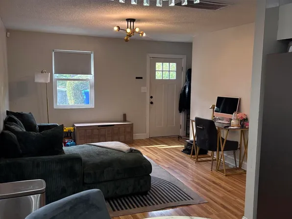 211 Congress St APT B, Charleston, SC 29403