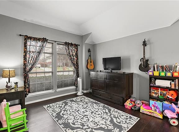 4th image of 6508 Aberdeen Dr